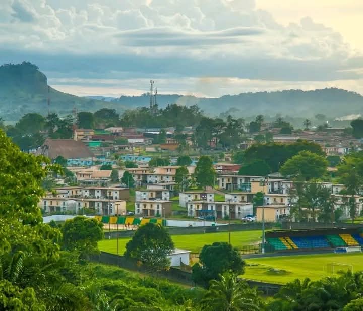 Vue panoramique de Moanda